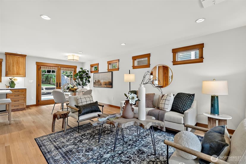 Property photo for 7247 SE 29th Street, Mercer Island photo 4