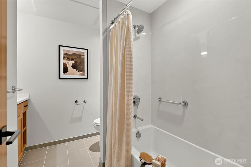 Property photo for 7247 SE 29th Street, Mercer Island photo 26