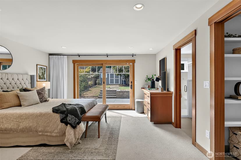 Property photo for 7247 SE 29th Street, Mercer Island photo 16
