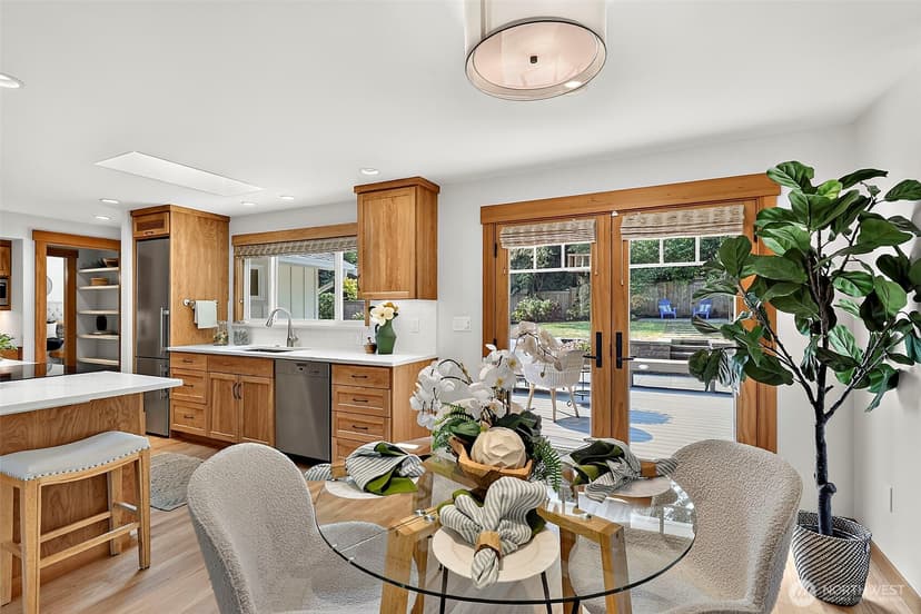 Property photo for 7247 SE 29th Street, Mercer Island photo 7