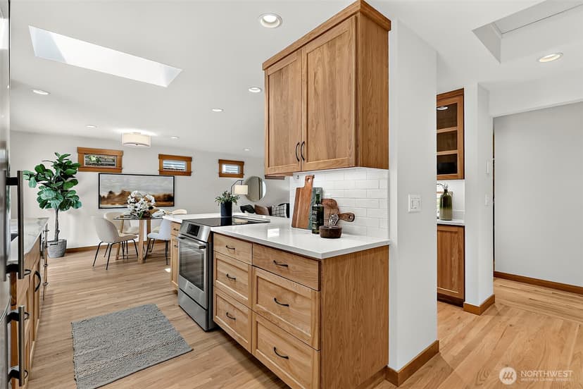 Property photo for 7247 SE 29th Street, Mercer Island photo 15