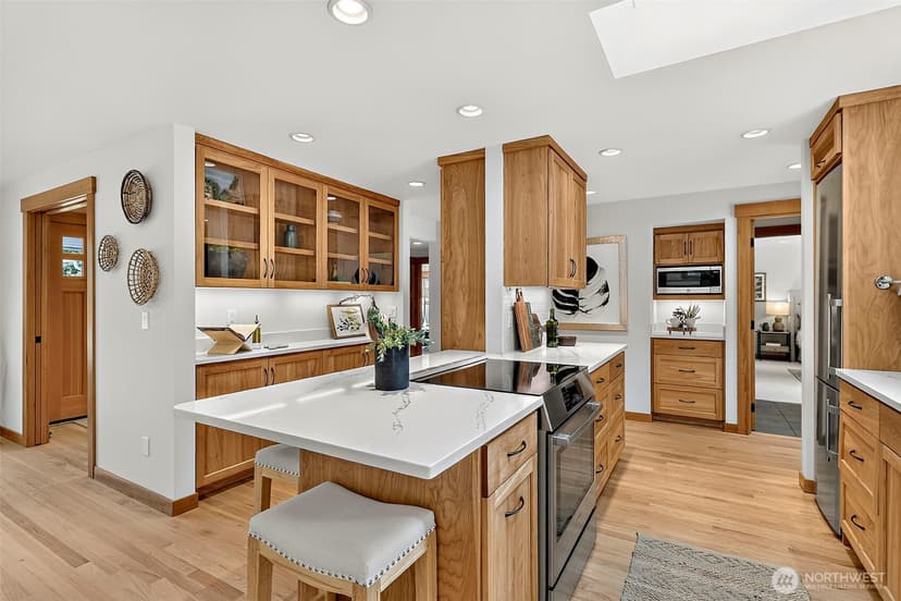 Property photo for 7247 SE 29th Street, Mercer Island photo 10