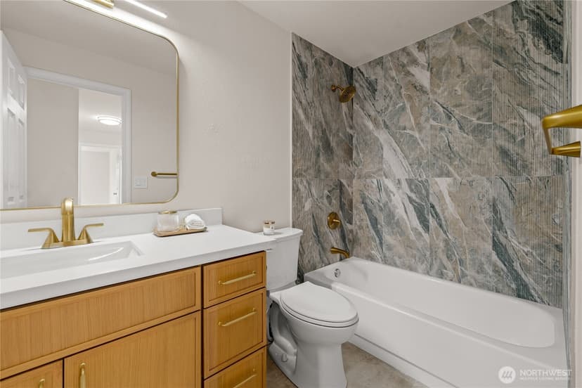 Property photo for 1812 Lumley Avenue, Mukilteo photo 29