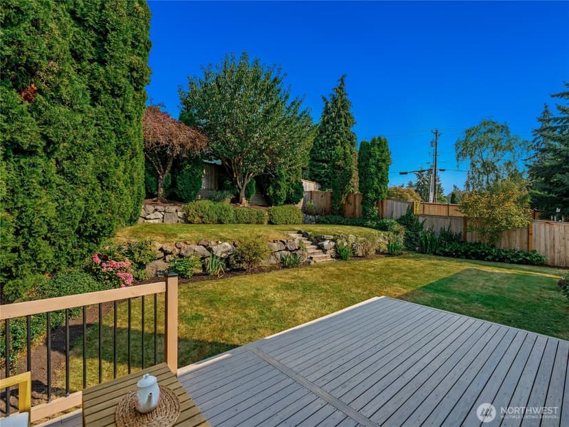Property photo for 1812 Lumley Avenue, Mukilteo photo 32