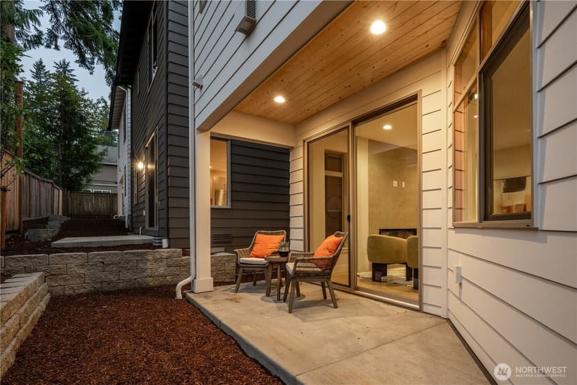 Property photo for 12315 NE 70th Lane, Kirkland photo 30