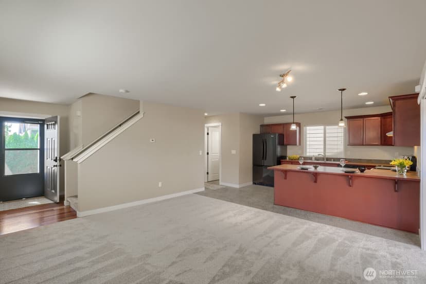 Property photo for 2405 192nd Place SW, Lynnwood photo 4