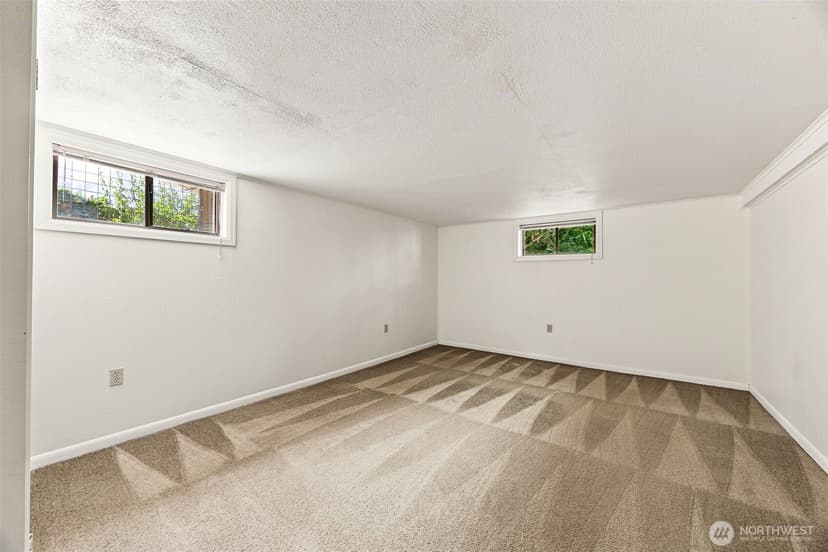 Property photo for 1542 NW 100th Street, Seattle photo 15