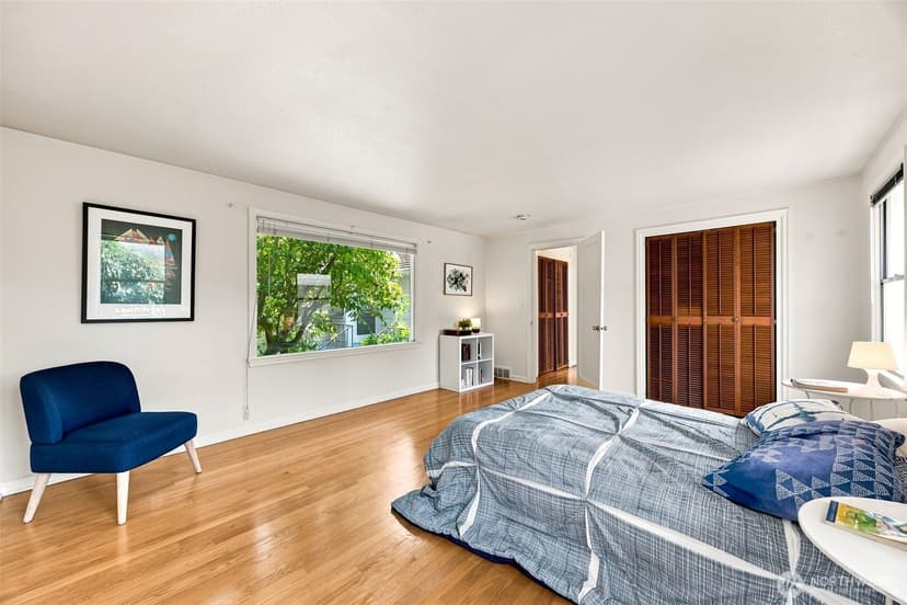 Property photo for 1542 NW 100th Street, Seattle photo 9
