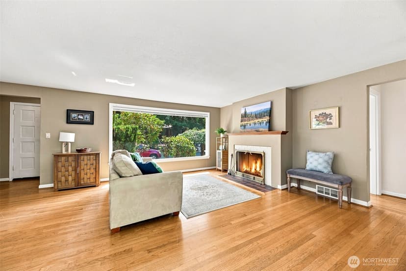 Property photo for 1542 NW 100th Street, Seattle photo 4
