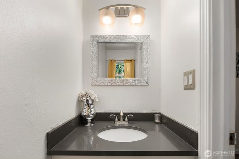 Property photo for 2102 SW 322nd Street, Federal Way photo 25