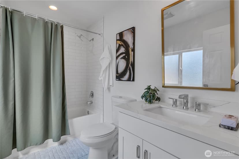 Property photo for 4406 S Othello street, Seattle photo 16