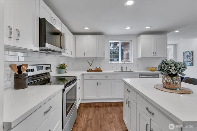 Property photo for 4406 S Othello street, Seattle photo 10