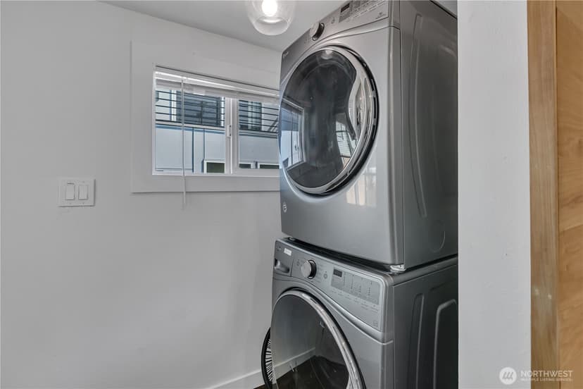 Property photo for 4406 S Othello street, Seattle photo 17