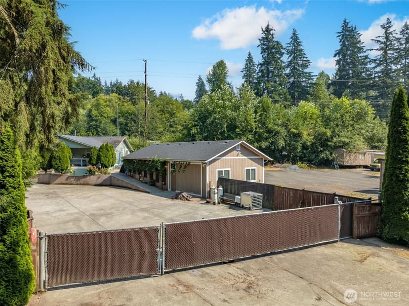 Property photo for 18701 Snohomish Avenue, Snohomish