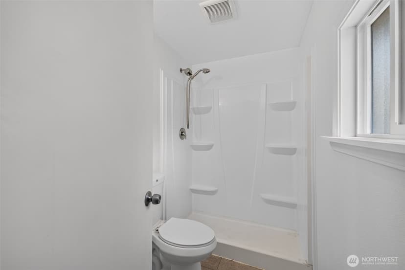 Property photo for 18701 Snohomish Avenue, Snohomish photo 23