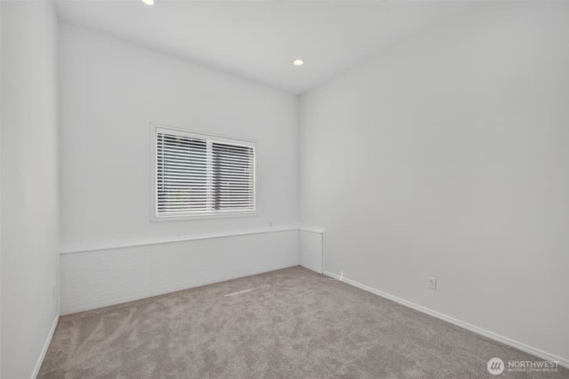 Property photo for 18701 Snohomish Avenue, Snohomish photo 21