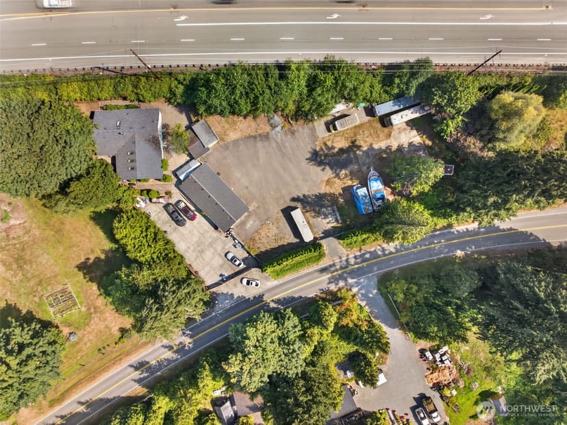 Property photo for 18701 Snohomish Avenue, Snohomish photo 14