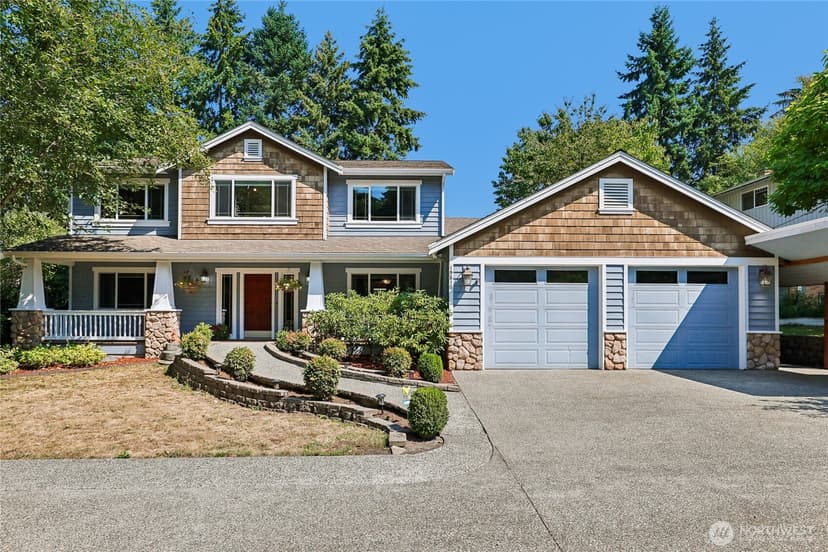 Property photo for 15816 84th Avenue NE, Kenmore