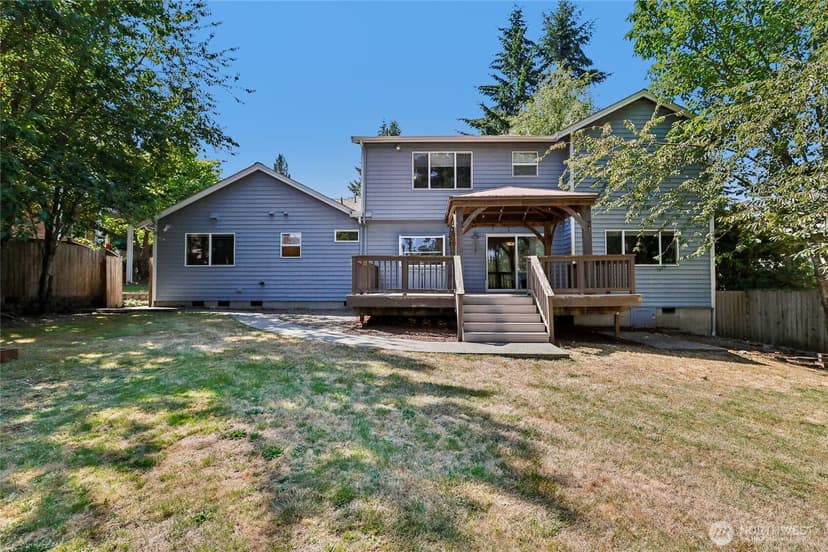 Property photo for 15816 84th Avenue NE, Kenmore photo 13
