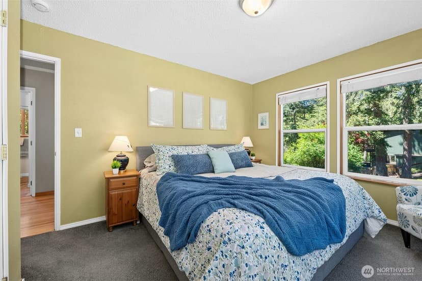Property photo for 711 Eagle Cliff Rd NE, Bainbridge Island photo 14