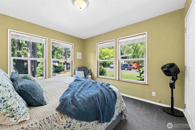 Property photo for 711 Eagle Cliff Rd NE, Bainbridge Island photo 13
