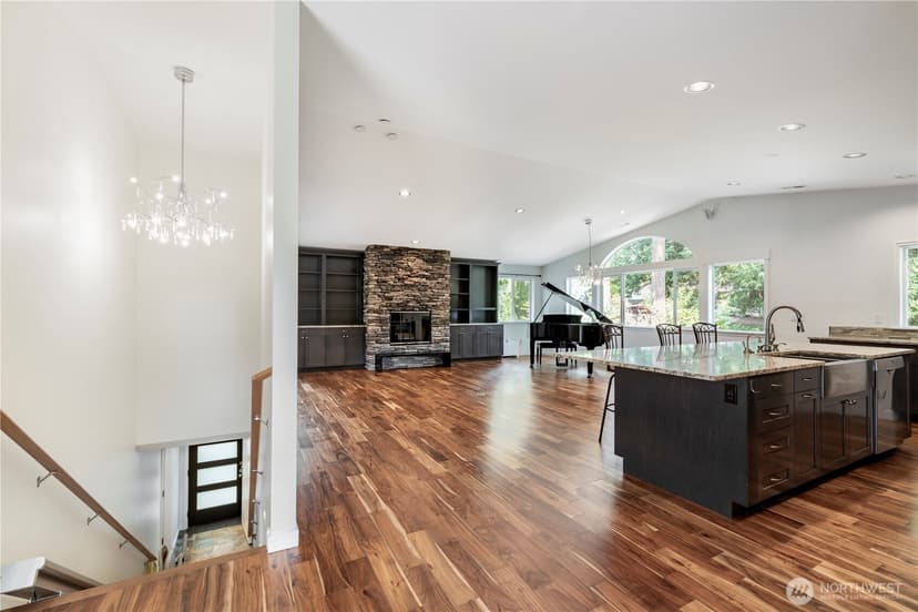 Property photo for 11633 NE 92nd Street, Kirkland photo 5
