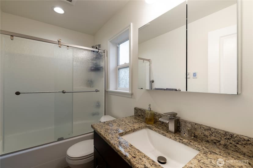 Property photo for 11633 NE 92nd Street, Kirkland photo 21