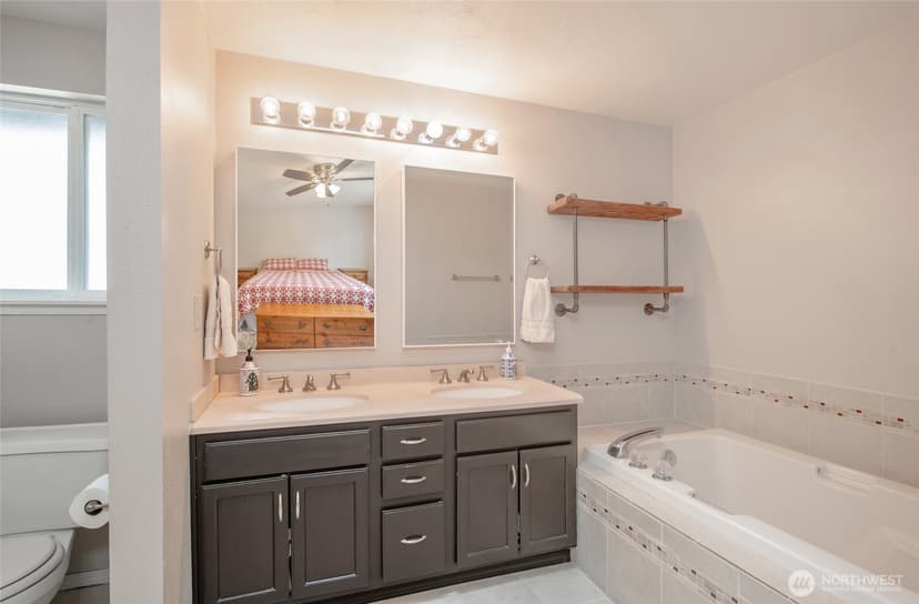Property photo for 22605 115 Street Ct E, Bonney Lake photo 19
