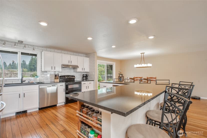 Property photo for 22605 115 Street Ct E, Bonney Lake photo 9