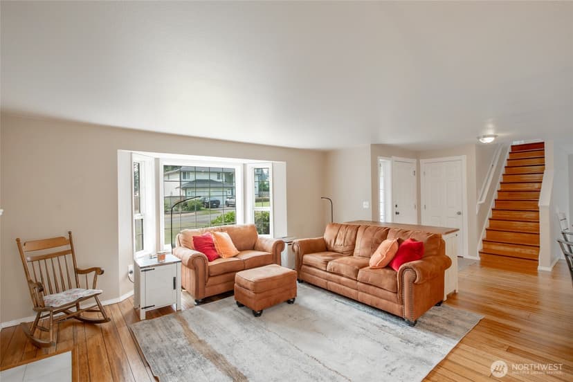 Property photo for 22605 115 Street Ct E, Bonney Lake photo 4