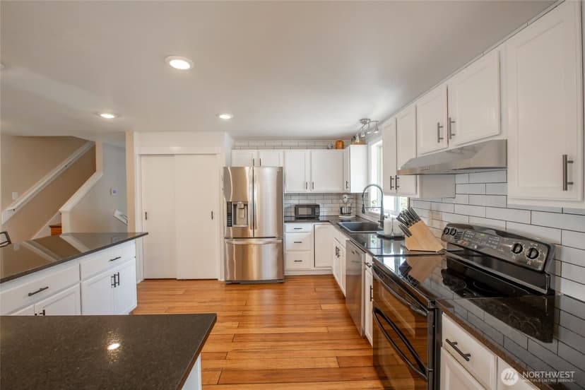 Property photo for 22605 115 Street Ct E, Bonney Lake photo 7