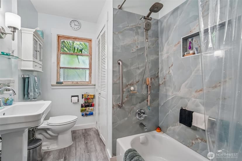 Property photo for 10747 56th Avenue S, Seattle photo 17