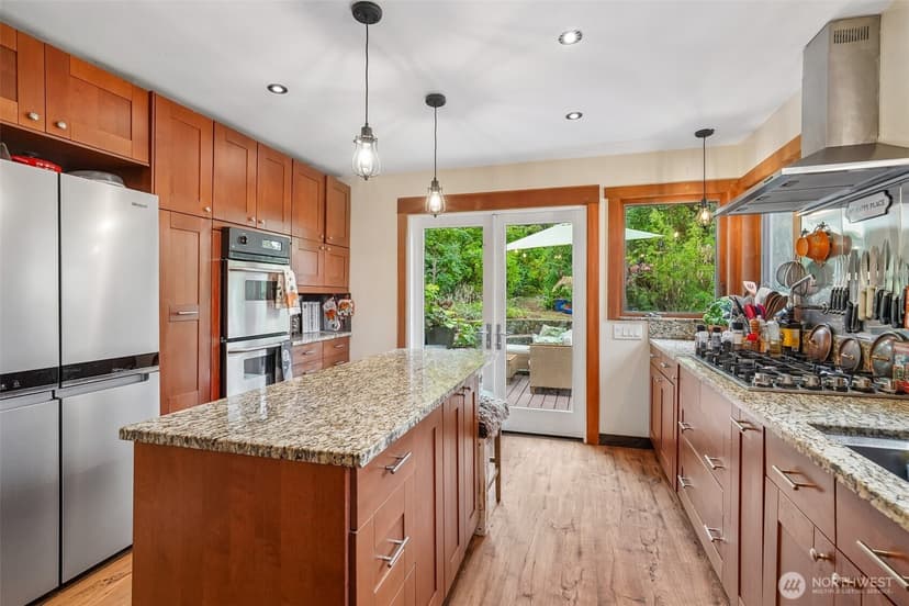 Property photo for 10747 56th Avenue S, Seattle photo 12