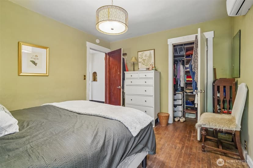 Property photo for 10747 56th Avenue S, Seattle photo 14
