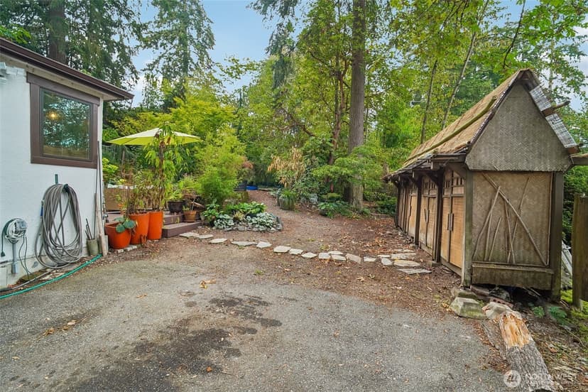 Property photo for 10747 56th Avenue S, Seattle photo 31