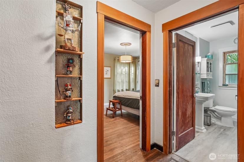 Property photo for 10747 56th Avenue S, Seattle photo 13