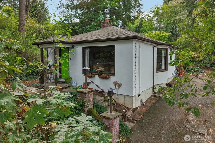 Property photo for 10747 56th Avenue S, Seattle photo 3