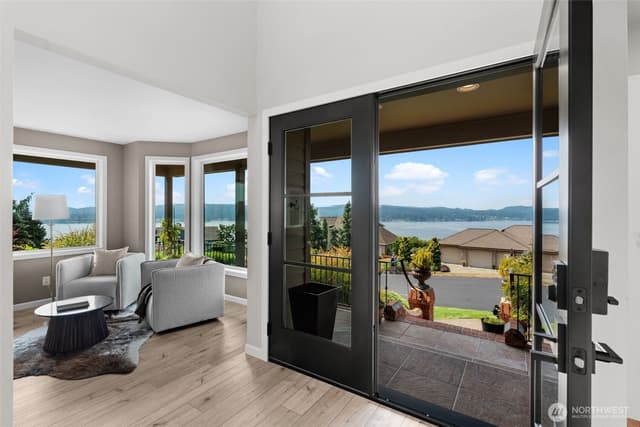 Property photo for 21 33rd Avenue Ct NW, Gig Harbor photo 4