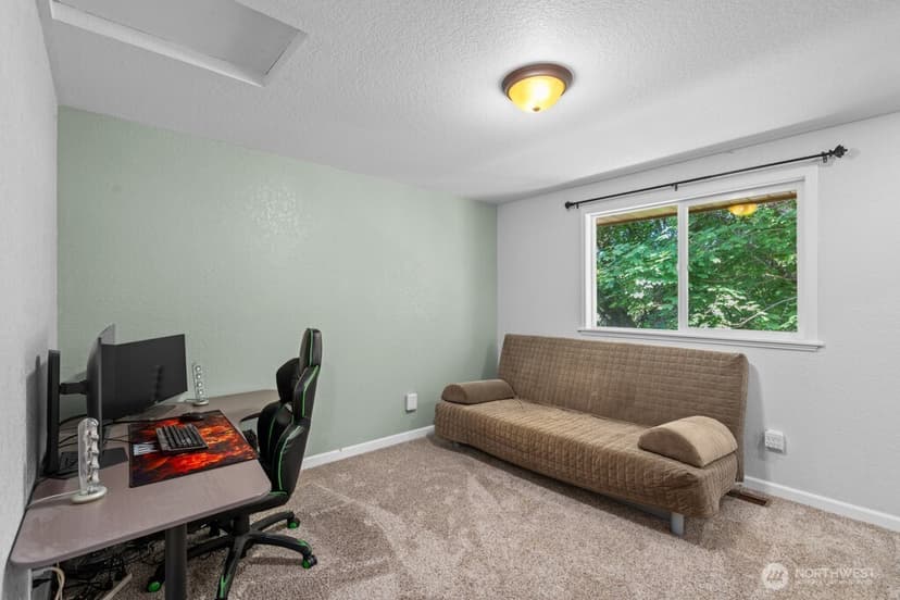 Property photo for 10429 34th Drive SE, Everett photo 11