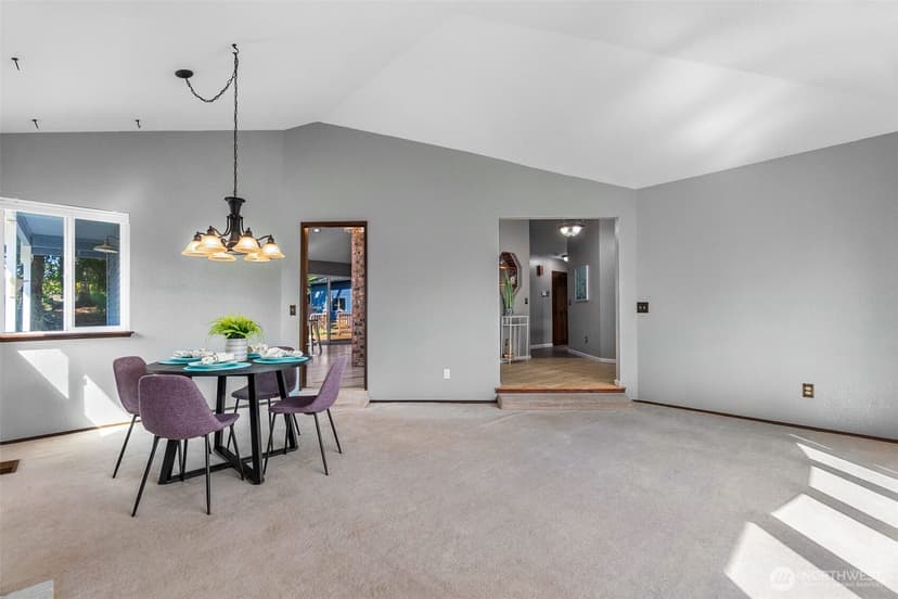 Property photo for 3902 Larchmont Avenue NE, Tacoma photo 24