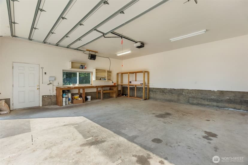 Property photo for 3902 Larchmont Avenue NE, Tacoma photo 38
