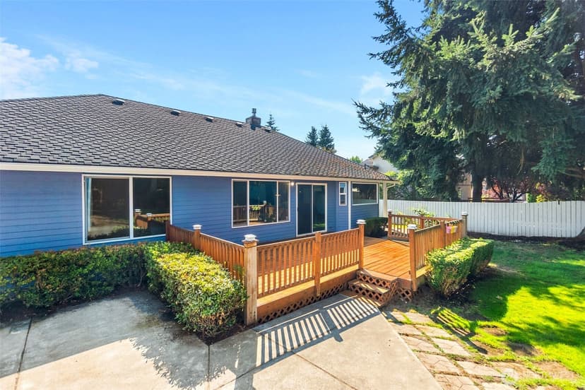 Property photo for 3902 Larchmont Avenue NE, Tacoma photo 36