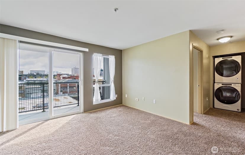 Property photo for 2818 Grand Ave #B502, Everett photo 5