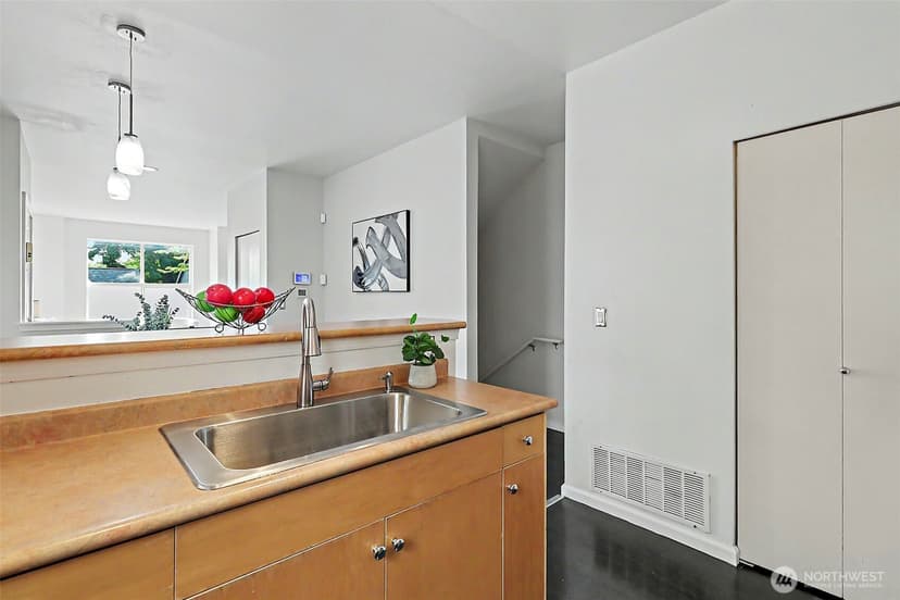 Property photo for 1551 Cherrylane Avenue S #1551, Seattle photo 20