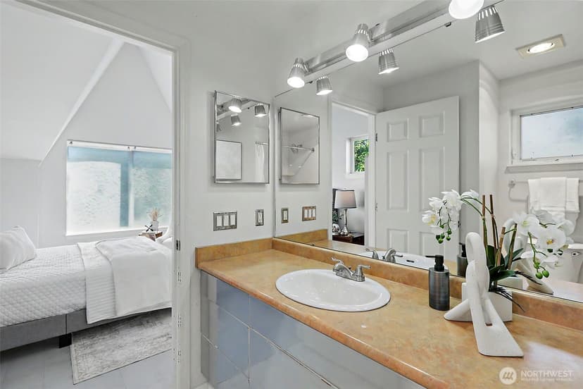 Property photo for 1551 Cherrylane Avenue S #1551, Seattle photo 25