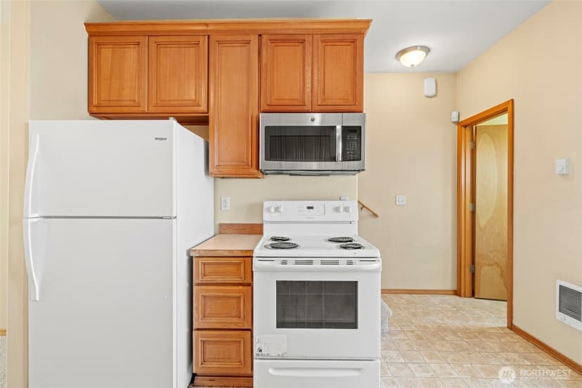 Property photo for 5621 S Lawrence Street #D, Tacoma photo 4