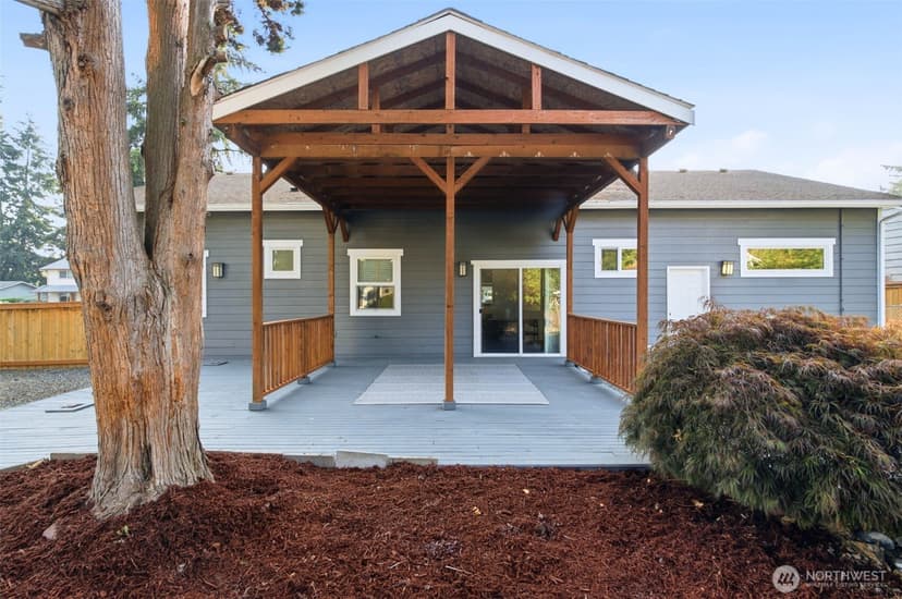 Property photo for 28546 20th Avenue S, Federal Way photo 2
