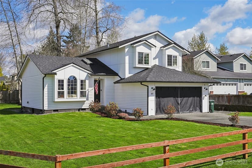 Property photo for 107 105th Street Ct E, Tacoma photo 6
