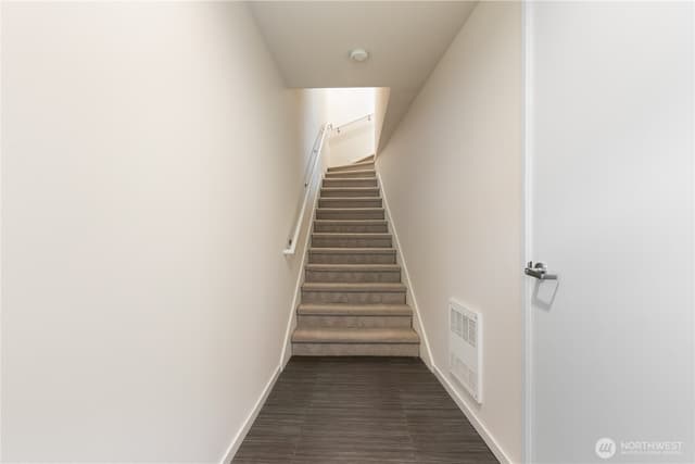 Property photo for 15130 NE 81st Way #104, Redmond photo 5