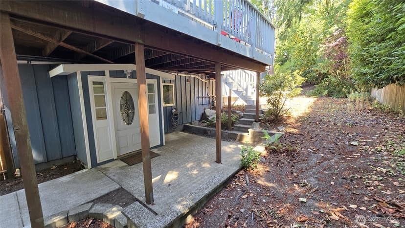 Property photo for 13709 SE 23rd Street #Lower, Bellevue